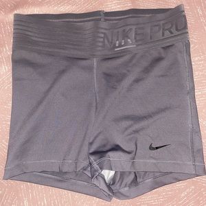 NIKE SHORTS 💗